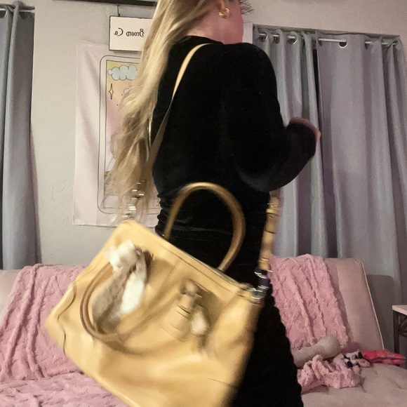 Coach Hampton/Hamilton Satchel (Leather + Scarf) - Picture 2 of 6